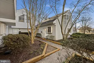 805 Locust St, Herndon, VA 20170 - Photo 3