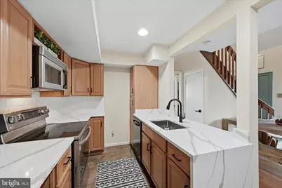 805 Locust Street #6, Herndon, VA 20170 - Photo 13