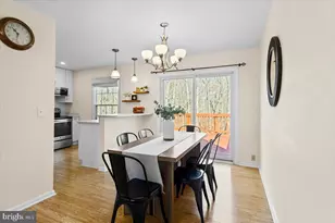 7702 Newington Forest Ave, Springfield, VA 22153 - Photo 7