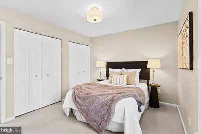 7702 Newington Forest Avenue, Springfield, VA 22153 - Photo 17