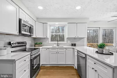 6622 Crayford Street, Burke, VA 22015 - Photo 17