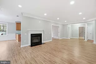 7871 Rolling Woods Ct, Springfield, VA 22152 - Photo 11