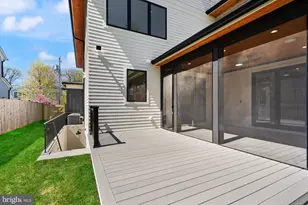 112 Elm St SW, Vienna, VA 22180 - Photo 87