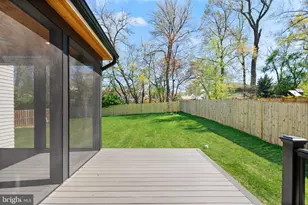 112 Elm St SW, Vienna, VA 22180 - Photo 85