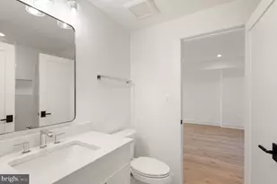 112 Elm St SW, Vienna, VA 22180 - Photo 79