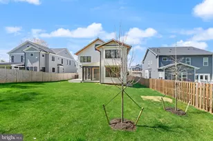 112 Elm St SW, Vienna, VA 22180 - Photo 91