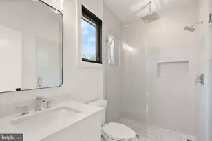 112 Elm St SW, Vienna, VA 22180 - Photo 47