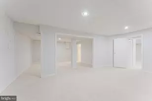 4664 Braddock Green Ct, Fairfax, VA 22032 - Photo 53