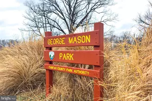 4664 Braddock Green Ct, Fairfax, VA 22032 - Photo 81