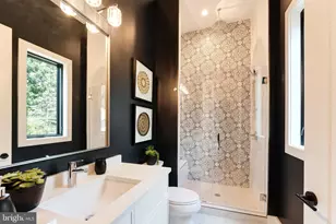 6908 Southridge Dr, McLean, VA 22101 - Photo 17