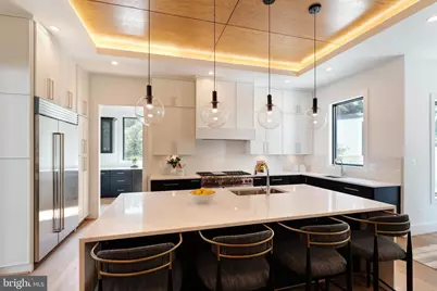 6908 Southridge Drive, McLean, VA 22101 - Photo 11