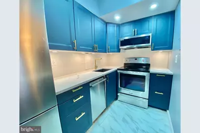 3101 S Manchester Street #T7, Falls Church, VA 22044 - Photo 9