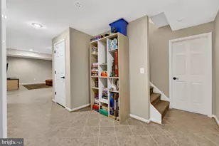 15197 Wetherburn Dr, Centreville, VA 20120 - Photo 87