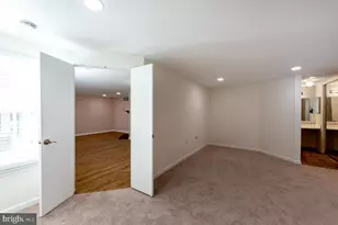 4356 Pembrook Village Dr, Alexandria, VA 22309 - Photo 13