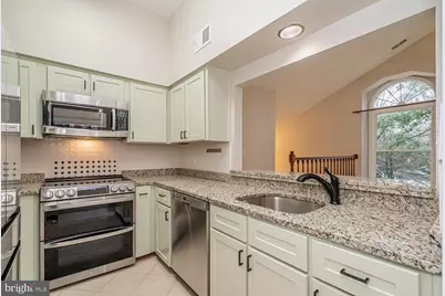 7600 Lakeside Village Drive #G, Falls Church, VA 22042 - Photo 17