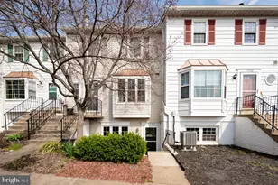 13770 Flowing Brook Ct, Chantilly, VA 20151 - Photo 1