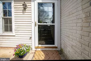 13770 Flowing Brook Ct, Chantilly, VA 20151 - Photo 7