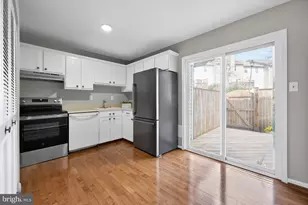 13770 Flowing Brook Ct, Chantilly, VA 20151 - Photo 15