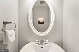 5601 Castlebury Ct, Burke, VA 22015 - Photo 15