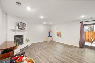 5601 Castlebury Ct, Burke, VA 22015 - Photo 27