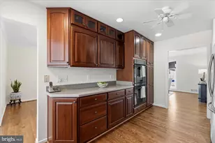 1133 Anesbury Ln, Alexandria, VA 22308 - Photo 15