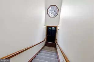 10208 Ashbrooke Ct, Oakton, VA 22124 - Photo 7