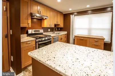 8318 Uxbridge Court, Springfield, VA 22151 - Photo 7