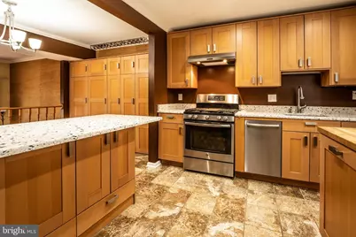 8318 Uxbridge Court, Springfield, VA 22151 - Photo 5