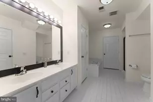 12789 Fair Crest Ct, Fairfax, VA 22033 - Photo 11