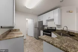 12789 Fair Crest Ct, Fairfax, VA 22033 - Photo 17