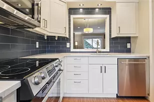 6312 Chimney Wood Ct, Alexandria, VA 22306 - Photo 9