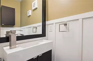 6312 Chimney Wood Ct, Alexandria, VA 22306 - Photo 11