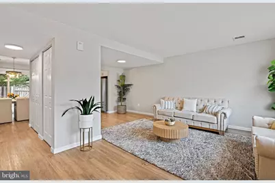 1118 Shannon Place, Herndon, VA 20170 - Photo 3