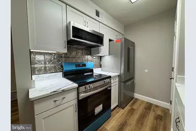 5812 Royal Ridge Drive #C, Springfield, VA 22152 - Photo 3