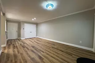 5812 Royal Ridge Dr, Springfield, VA 22152 - Photo 7