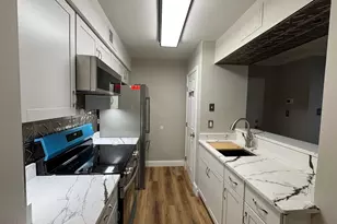 5812 Royal Ridge Dr, Springfield, VA 22152 - Photo 1