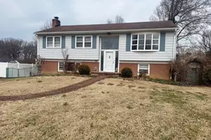 6104 Briarview Ct, Alexandria, VA 22310 - Photo 3