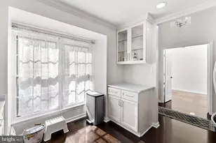 8228 Maple Ridge Ave, Springfield, VA 22153 - Photo 11