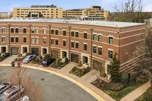 12138 Chancery Station Cir, Reston, VA 20190 - Photo 3