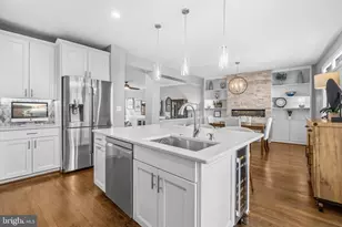 12138 Chancery Station Cir, Reston, VA 20190 - Photo 13