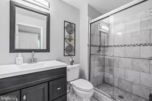12138 Chancery Station Cir, Reston, VA 20190 - Photo 19