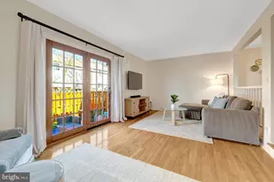 2910 Bridgehampton Ct, Falls Church, VA 22042 - Photo 17