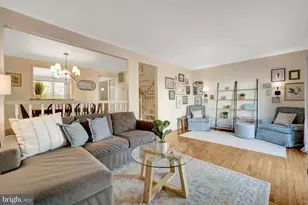 2910 Bridgehampton Ct, Falls Church, VA 22042 - Photo 3