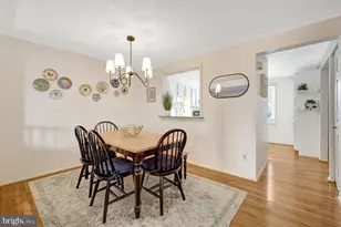 2910 Bridgehampton Ct, Falls Church, VA 22042 - Photo 15