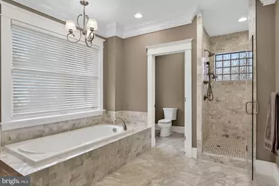 1105 Lakewood Drive SW, Vienna, VA 22180 - Photo 57