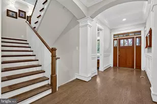 1105 Lakewood Dr SW, Vienna, VA 22180 - Photo 9