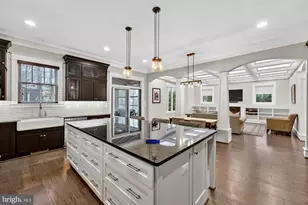 1105 Lakewood Dr SW, Vienna, VA 22180 - Photo 29