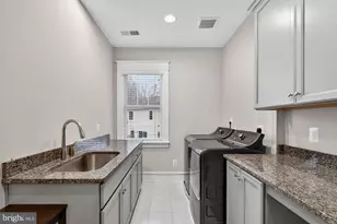 1105 Lakewood Dr SW, Vienna, VA 22180 - Photo 73