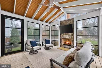 1105 Lakewood Drive SW, Vienna, VA 22180 - Photo 5