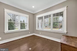 1105 Lakewood Dr SW, Vienna, VA 22180 - Photo 11